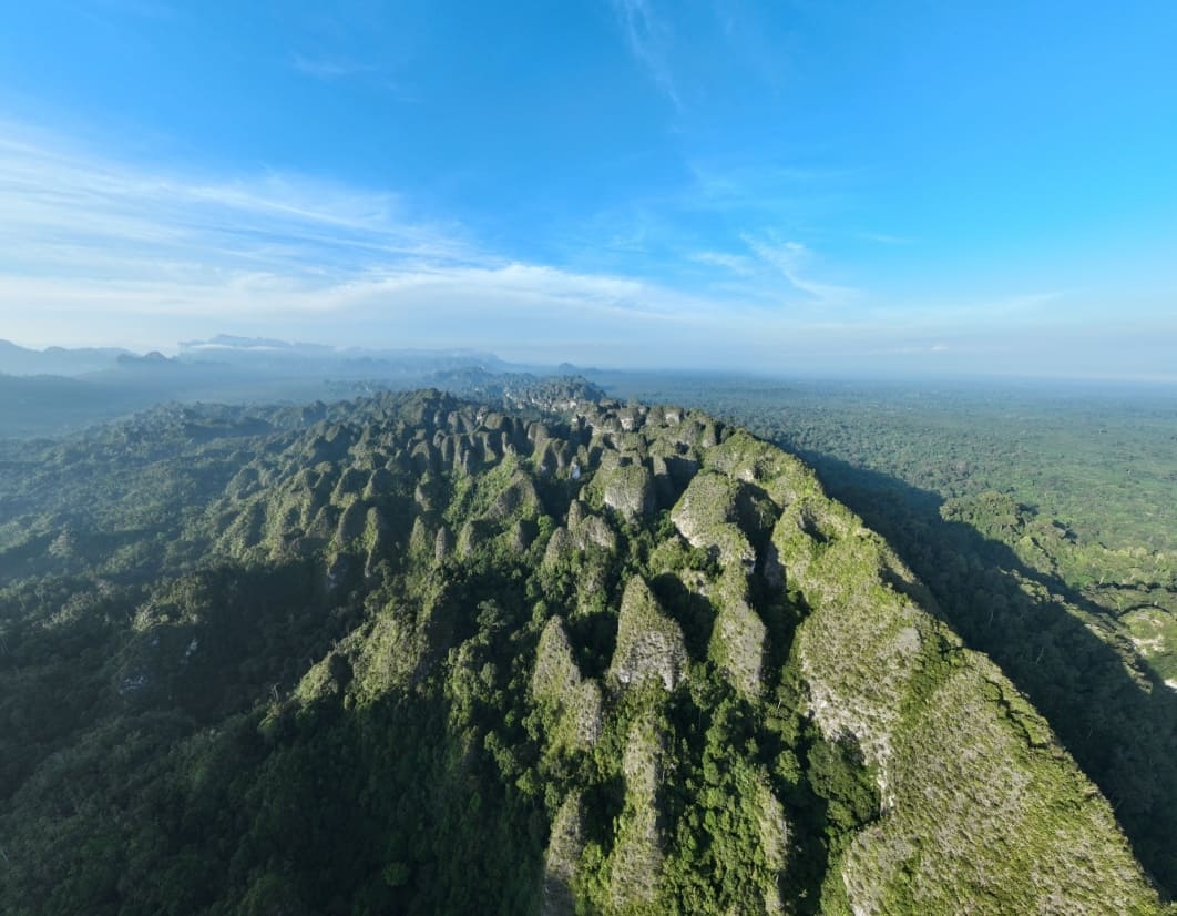 Banner Mau Liburan ke Kalimantan? Ini 10 Destinasi Wisata Wajib!