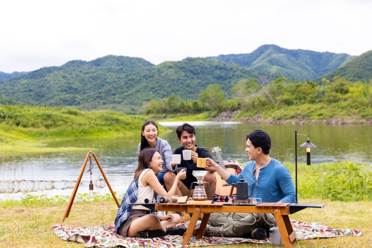 image Inspirasi Outfit Naik Gunung yang Nyaman dan Stylish
