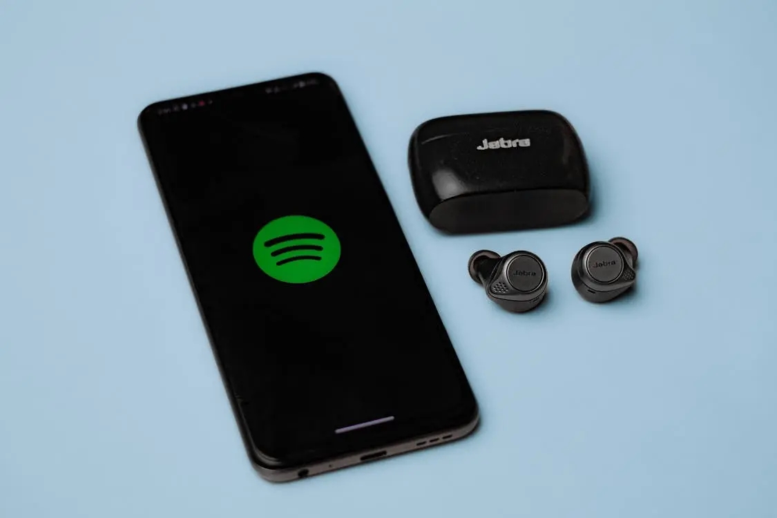 Banner Apakah Spotify Boros Kuota Ini Fakta Dan Cara Menghematnya banner-apakah-spotify-boros-kuota-ini-fakta-dan-cara-menghematnya